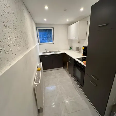 3-zimmerwohnung In Апартаменты Леверкузен